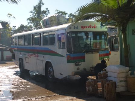 Bus Mandalay-Hsipaw